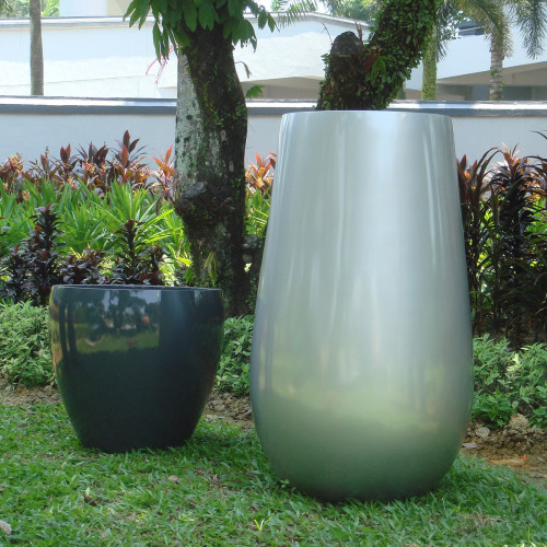 Contemporary pots